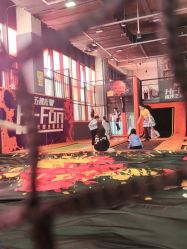 -嗨翻Hi-Fun竞技主题乐园·蹦床团建生日聚会(五棵松华熙店)