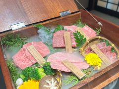 -山川小町·极番烧肉(新地假日广场店)