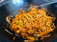 红烧排骨焖面-日新铁锅焖面(坝上店)