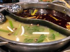 -肖肖酸萝卜鱼火锅(总店)