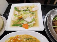 -J Daeng Seafood