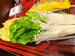 -沙胆彪炭炉牛杂煲(上海日月光广场店)