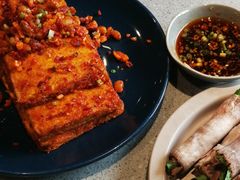 石屏豆腐-半山腰·云南菜(侨福芳草地店)