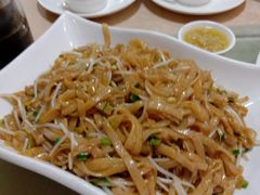 -口衣记鸡饭店