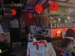 -川流不息·地道川菜·小龙虾(新松江路店)