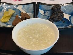 泉水砂锅粥配杂咸-潮汕味道·煮海餐厅(金麟大厦店)