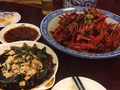 -郑东靓靓虾馆·金牌油焖大虾(天泽街店)