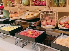 -元一希尔顿酒店·鲜切牛肉火锅禅自助餐厅