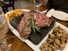 炒鲜蘑菇-Entrecôte 法国牛扒馆(保利·时光里店)