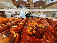 -VERIE BAKEHOUSE