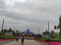 -上海市龙华烈士陵园