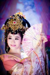 点击看大图 -九月鹰飞汉服摄影工作室