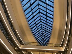 -上海滴水湖皇冠假日酒店