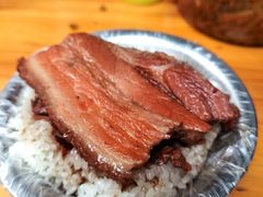 -梁阿婆廿年老牌扣肉糯米饭