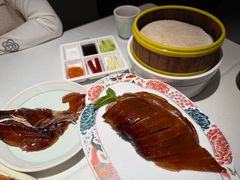现场片皮鸭-在前门·烤鸭北京菜(五月花广场店)