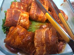 辣五花肉-马路牙子地桌烤肉(工体店)