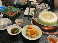 -得意咚瓜·顺德鱼生·冬瓜火锅(深圳首店)