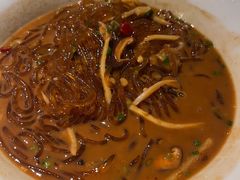 沙蒜烧豆面-荣轩(新荣记环球金融中心店)