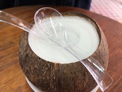 -椰爺爺·椰子冻砵仔糕