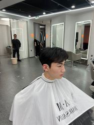 -艾美A·M Hair Salon