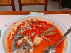 老坛剁椒蒸鲜活鱼头-遇见湘·地道湖南菜(云门店)