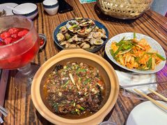 -蚝堡海鲜·威海菜·海肠捞饭·烧烤·亚洲吃蚝公司(幸福门店)
