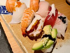 彩虹手握寿司拼盘-Hatsune隐泉日式料理(三里屯太古里店)