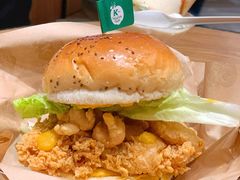 狂欢咸蛋黄小龙虾堡-KPRO(朝阳大悦城店)