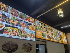 -金渝海鲜烧烤万州烤鱼店