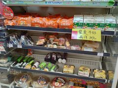 -全家便利店(上海南站站店)