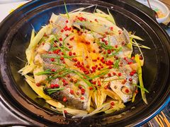 -云海肴·汽锅鸡·云南菜(天山百盛优客店)