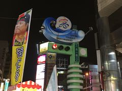 -六合夜市