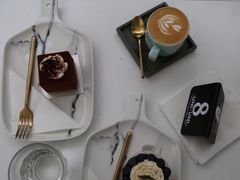 -UNI UNI(环亚凯瑟琳店)