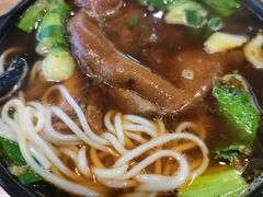 猪脚砂锅面-小义乌砂锅拉面(海事共享区店)