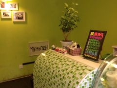 卡座-六时安·熊猫张甜品店(东关街店)