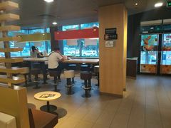 大堂-麦当劳(南京路2店)