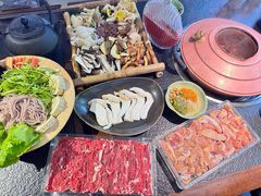 -菌自由丨野生菌火锅特色庭院餐厅(丽江古城店)