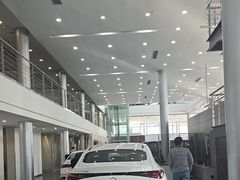 -天津波士信达奔驰4S店(卫津南路店)