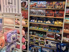 -名创优品(惠州华贸购物中心店)