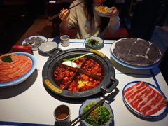 -爱你您·自家鱼塘·活水喷泉鱼火锅(八里店)