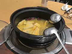 -濠轩阁特色生蚝火锅总店