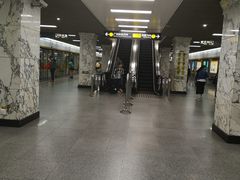 -烈士陵园(地铁站)