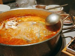 -野山舂·贵州现舂酸汤牛肉(民生路店)