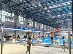 -奥冠体育华师附中恒温游泳馆