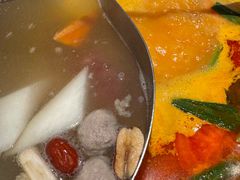 -左庭右院鲜牛肉火锅(金山万达店)