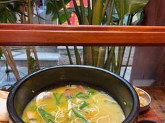 -银米·云南传统过桥米线(双廊黑金冠店)