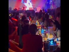-星 Live House