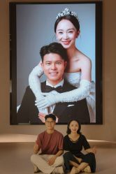 -乐派诗婚纱摄影