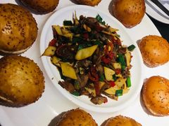 -万重锦·人文川菜馆(骡马市店)