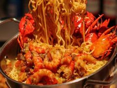 -龙巢盱眙龙虾·牛蛙·烧烤宵夜(八卦岭店)